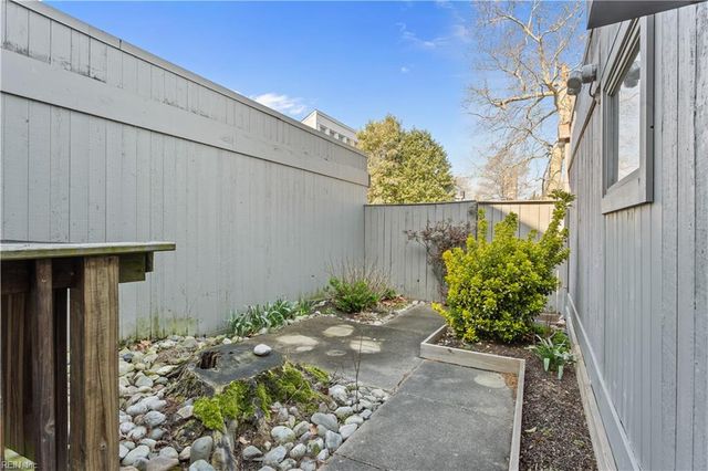 609 Botetourt GDNS, Norfolk, VA 23507