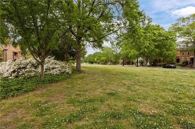 609 Botetourt GDNS, Norfolk, VA 23507