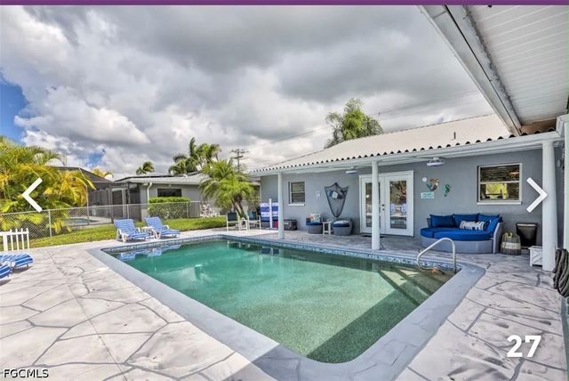 1518 SE 32nd ST, Cape Coral, FL 33904