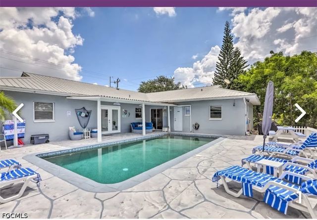1518 SE 32nd ST, Cape Coral, FL 33904