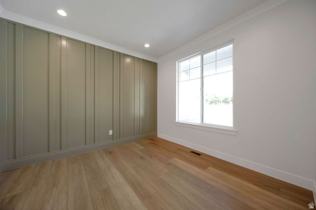 695 W HIDDEN FARM DR, Farmington, UT 84025