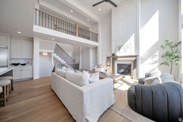 695 W HIDDEN FARM DR, Farmington, UT 84025