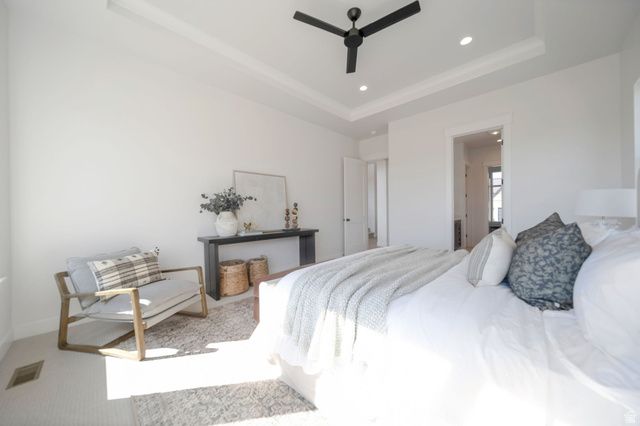 695 W HIDDEN FARM DR, Farmington, UT 84025