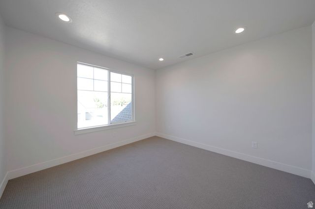 695 W HIDDEN FARM DR, Farmington, UT 84025