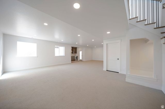 695 W HIDDEN FARM DR, Farmington, UT 84025