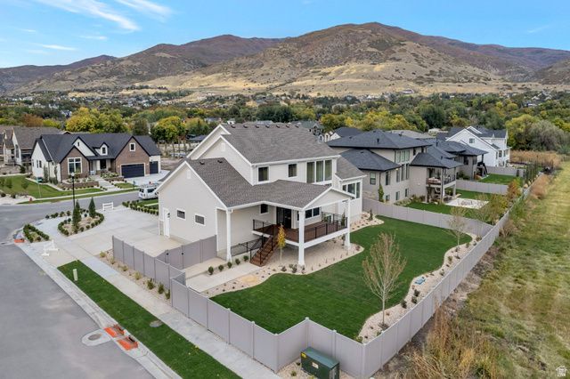 695 W HIDDEN FARM DR, Farmington, UT 84025