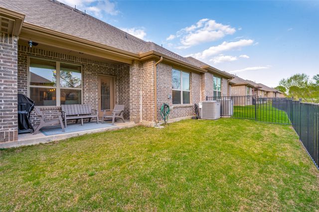 2832 Cedar Elm Drive, Carrollton, TX 75010