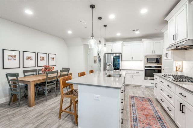 2832 Cedar Elm Drive, Carrollton, TX 75010