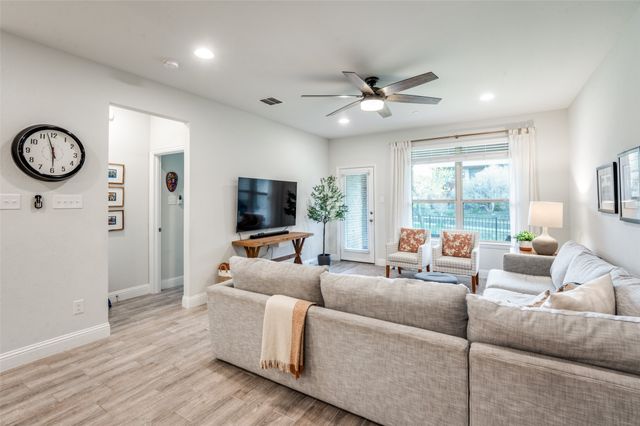 2832 Cedar Elm Drive, Carrollton, TX 75010