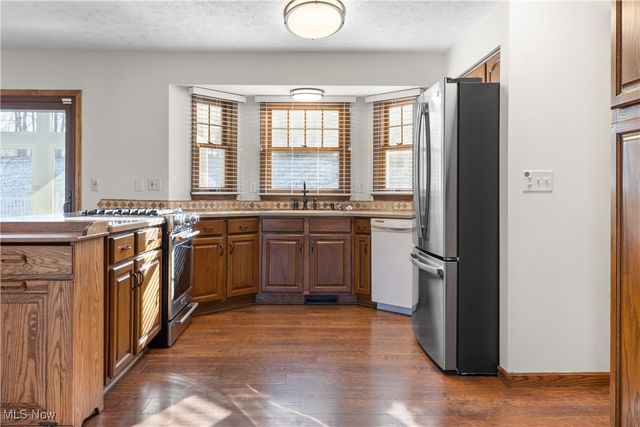 11900 Hoover Avenue NW, Uniontown, OH 44685