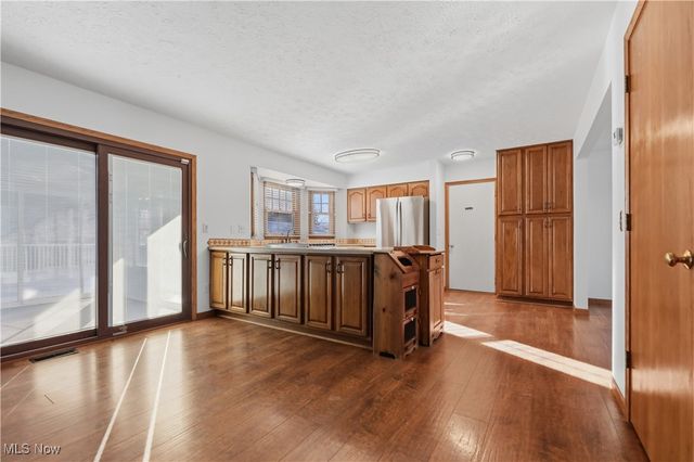 11900 Hoover Avenue NW, Uniontown, OH 44685