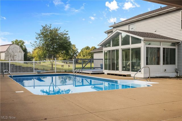 11900 Hoover Avenue NW, Uniontown, OH 44685