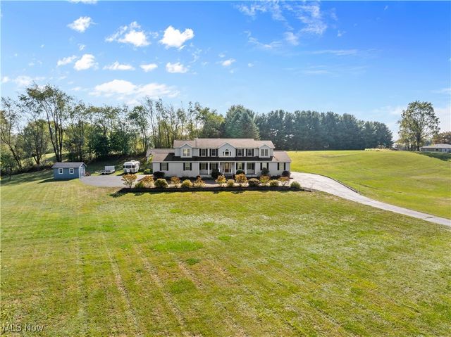 11900 Hoover Avenue NW, Uniontown, OH 44685