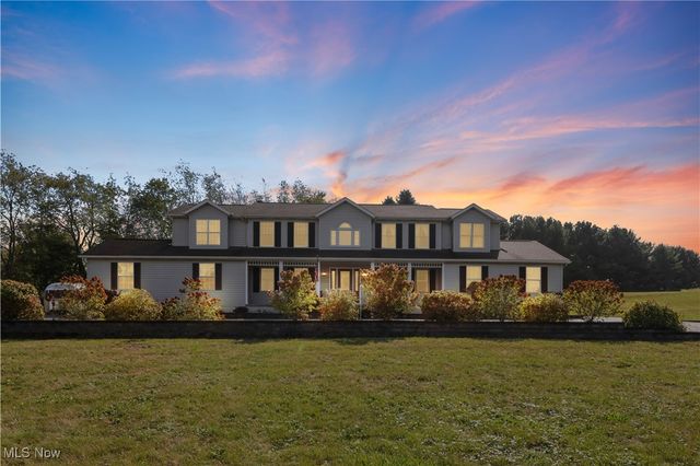 11900 Hoover Avenue NW, Uniontown, OH 44685