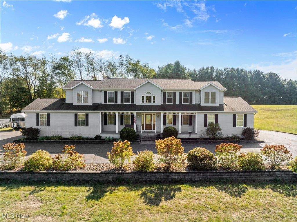 11900 Hoover Avenue NW, Uniontown, OH 44685