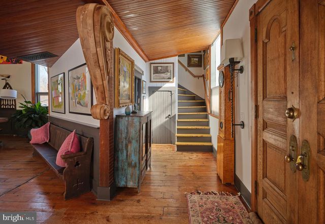 5 WATER ST, Lebanon, NJ 08833