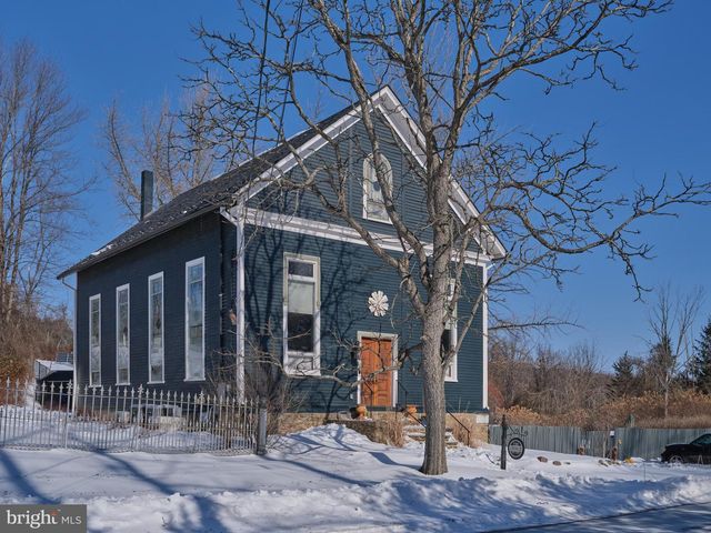 5 WATER ST, Lebanon, NJ 08833