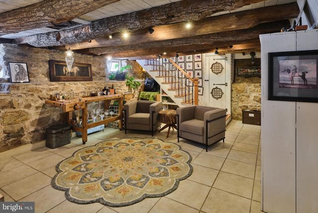 5 WATER ST, Lebanon, NJ 08833