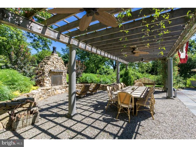 5 WATER ST, Lebanon, NJ 08833