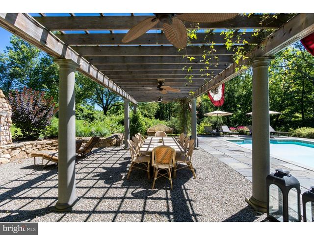 5 WATER ST, Lebanon, NJ 08833