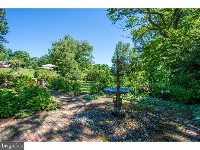 5 WATER ST, Lebanon, NJ 08833