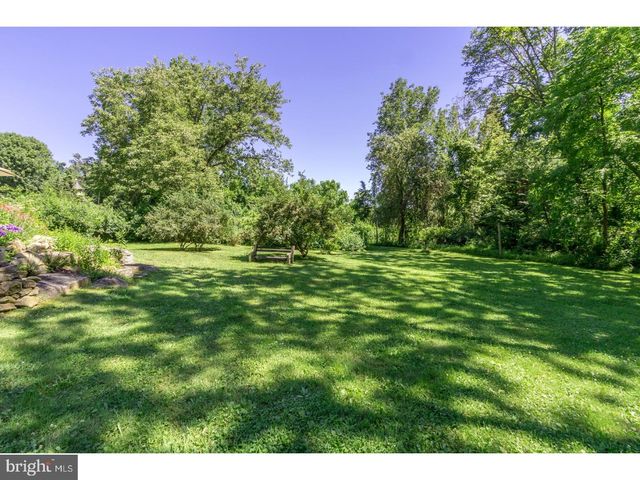 5 WATER ST, Lebanon, NJ 08833