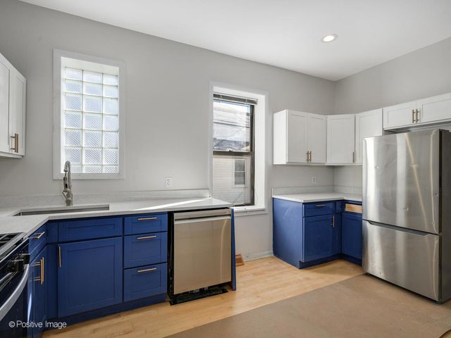 2415 W Warner Avenue 1, Chicago, IL 60618