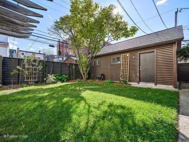 2415 W Warner Avenue 1, Chicago, IL 60618