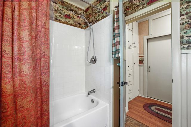 901 Old State Lane, Denison, TX 75020