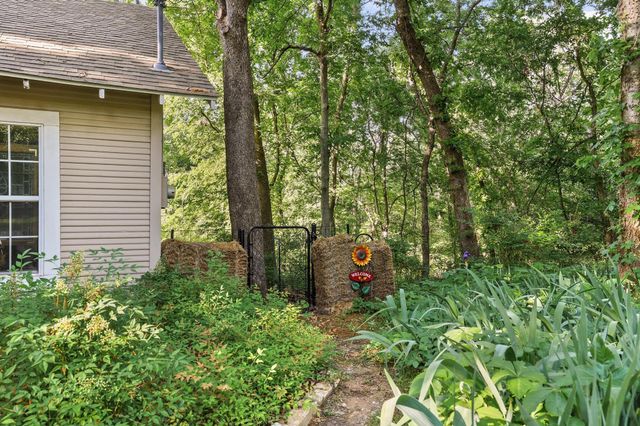 901 Old State Lane, Denison, TX 75020