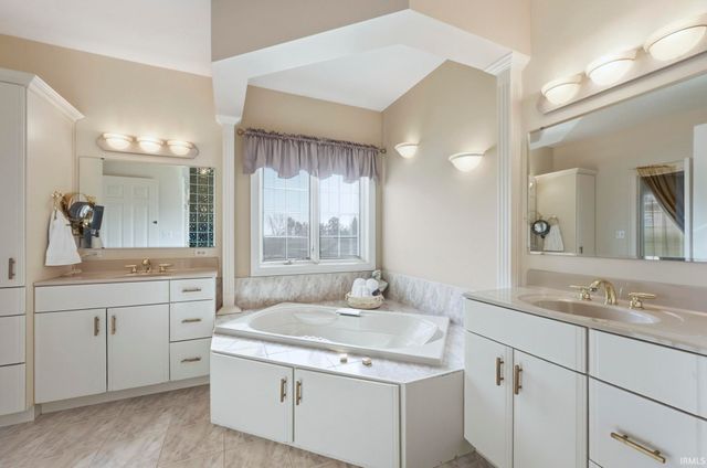 1800 W 950 N-90, Markle, IN 46770