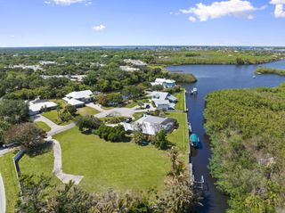 1515 SW Pendarvis Court, Palm City, FL 34990