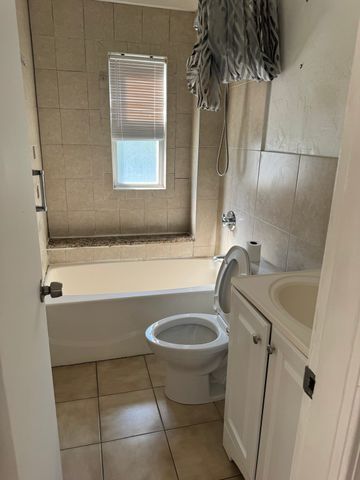 36 Hichborn St 1, Revere, MA 02151