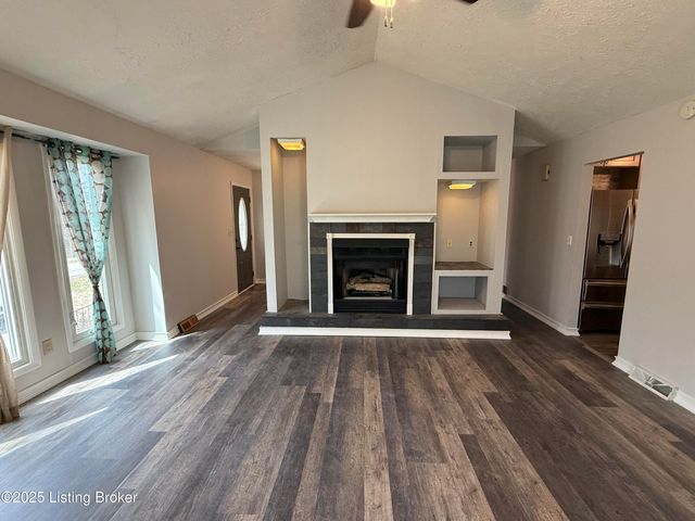 386 Pine Ridge Dr, Brandenburg, KY 40108