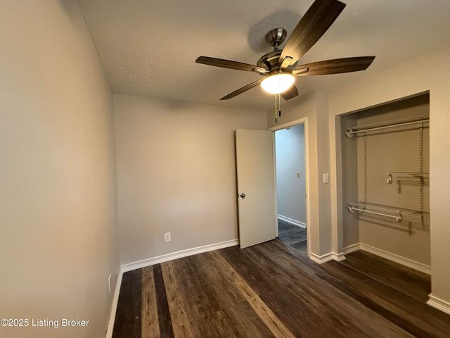 386 Pine Ridge Dr, Brandenburg, KY 40108