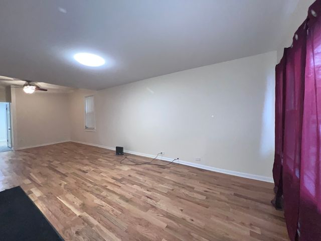 8919 S Muskegon Avenue 1F, Chicago, IL 60617