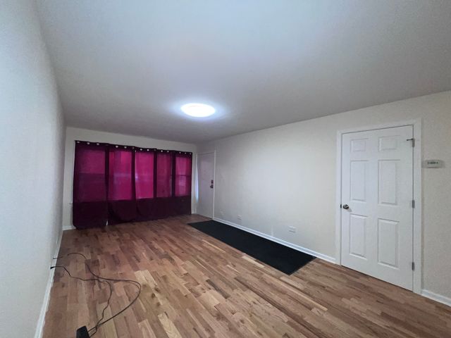 8919 S Muskegon Avenue 1F, Chicago, IL 60617