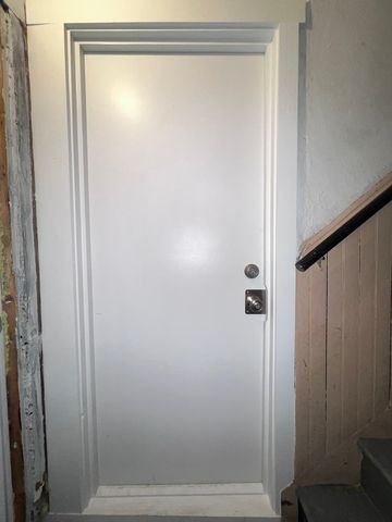 8919 S Muskegon Avenue 1F, Chicago, IL 60617