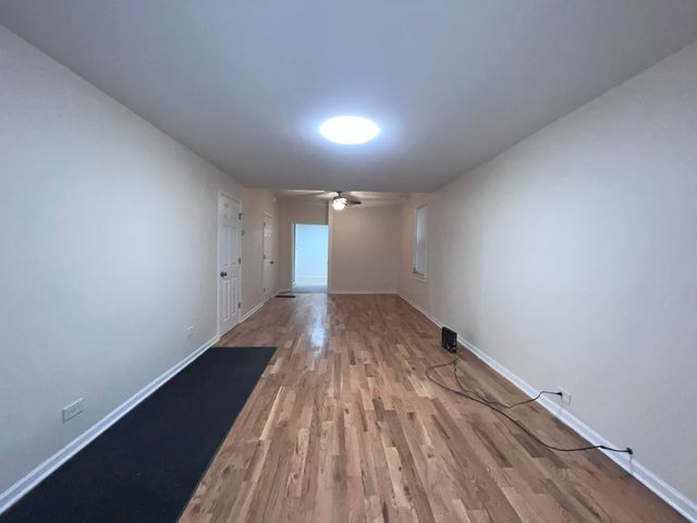 8919 S Muskegon Avenue 1F, Chicago, IL 60617