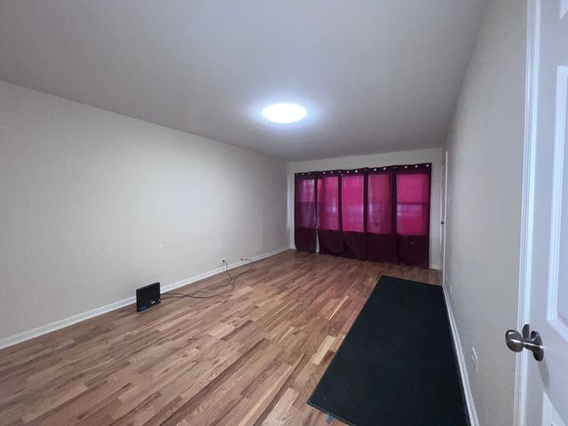 8919 S Muskegon Avenue 1F, Chicago, IL 60617