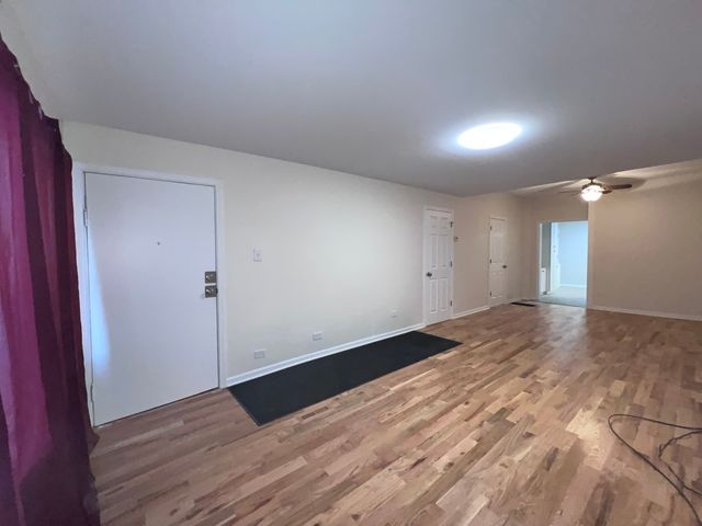 8919 S Muskegon Avenue 1F, Chicago, IL 60617