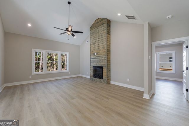 135 Beavers Street, Carrollton, GA 30117