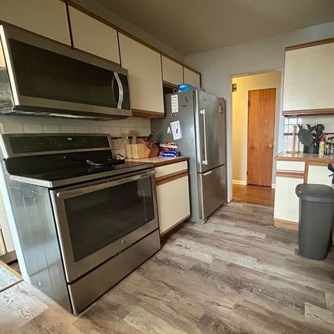 210 FEDERAL Street, Midland, MI 48642