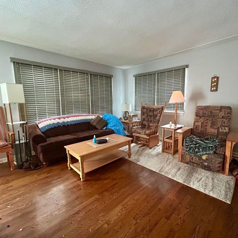 210 FEDERAL Street, Midland, MI 48642