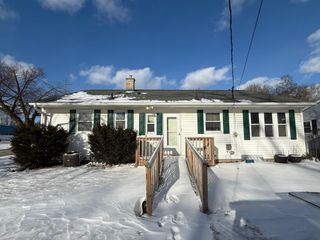 210 FEDERAL Street, Midland, MI 48642