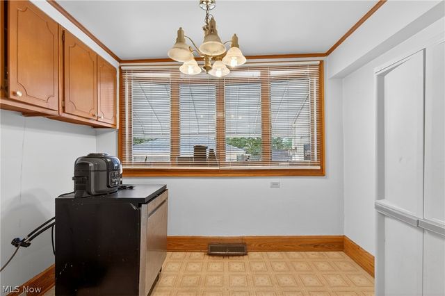 1027 2nd Street NE, Massillon, OH 44646
