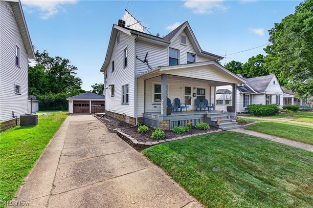 1027 2nd Street NE, Massillon, OH 44646