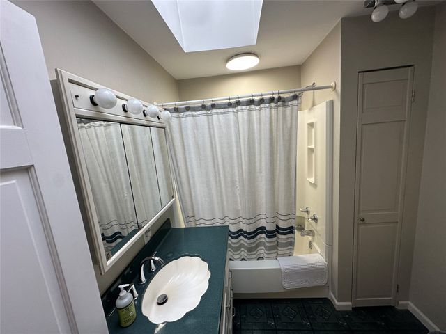 4504 COLONIAL Avenue, Millcreek, PA 16506