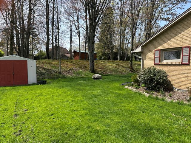 4504 COLONIAL Avenue, Millcreek, PA 16506