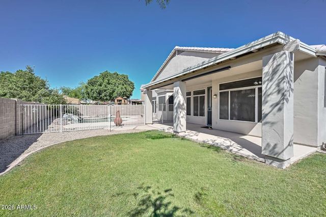 7444 W FOOTHILL Drive, Glendale, AZ 85310